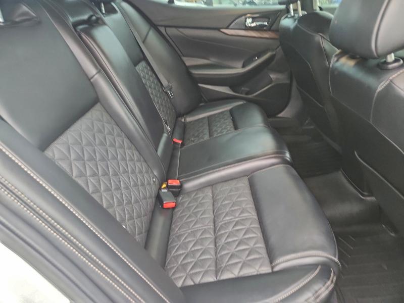 Фото 10 - NISSAN MAXIMA