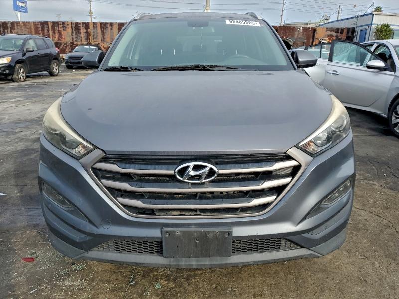 Фото 5 - HYUNDAI TUCSON