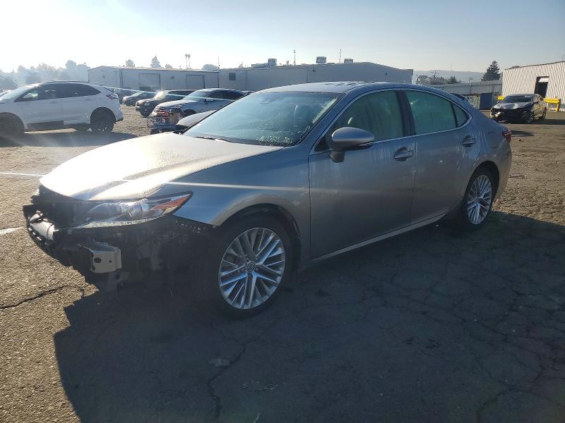 Фото 1 - LEXUS ES350