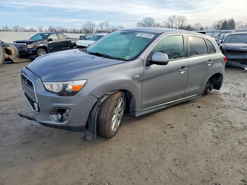 Фото 1 - MITSUBISHI OUTLANDER