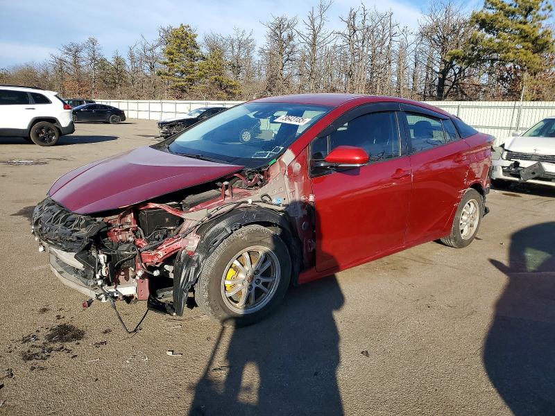 Фото 1 - TOYOTA PRIUS