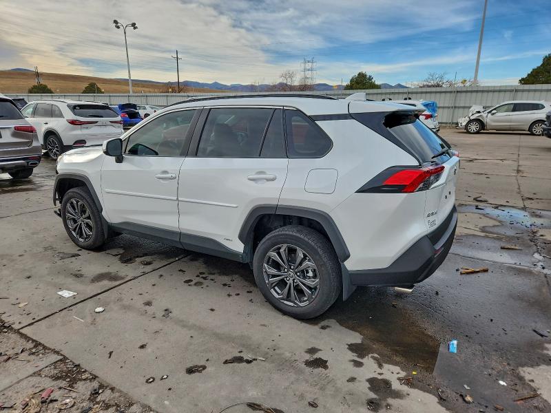 Фото 2 - TOYOTA RAV4