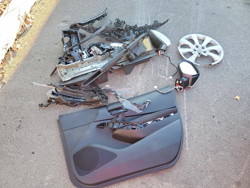 Фото 12 - TOYOTA COROLLA