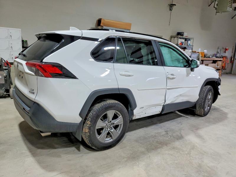 Фото 3 - TOYOTA RAV4