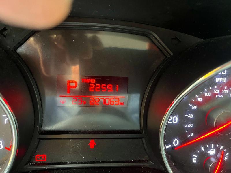 Фото 8 - KIA SEDONA