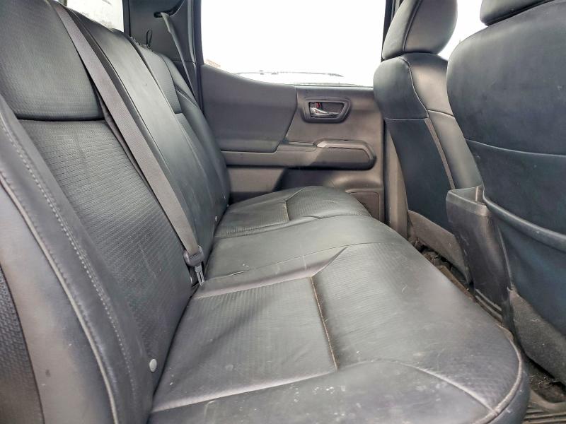 Фото 10 - TOYOTA TACOMA