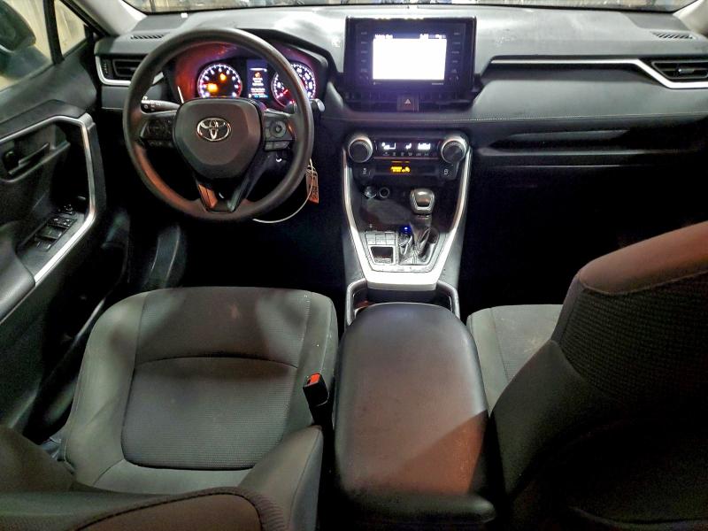 Фото 8 - TOYOTA RAV4