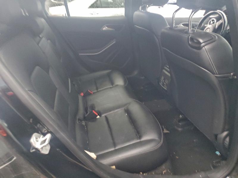 Фото 10 - MERCEDES-BENZ GLA-CLASS