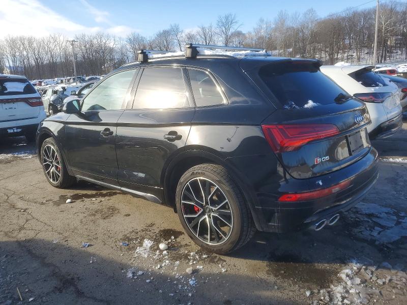 Фото 2 - AUDI SQ5