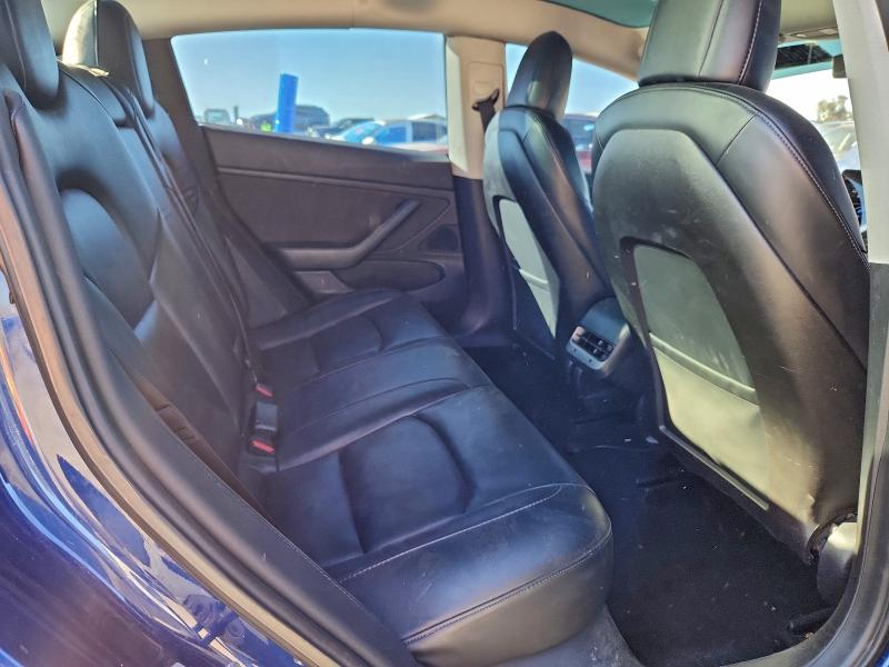 Фото 10 - TESLA MODEL 3