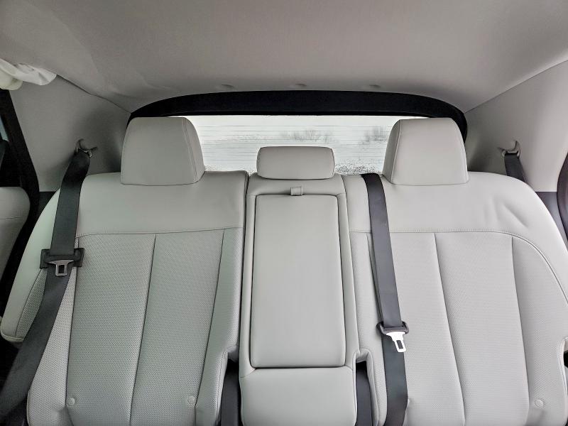 Фото 10 - HYUNDAI IONIQ