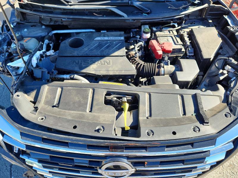 Фото 12 - NISSAN ROGUE