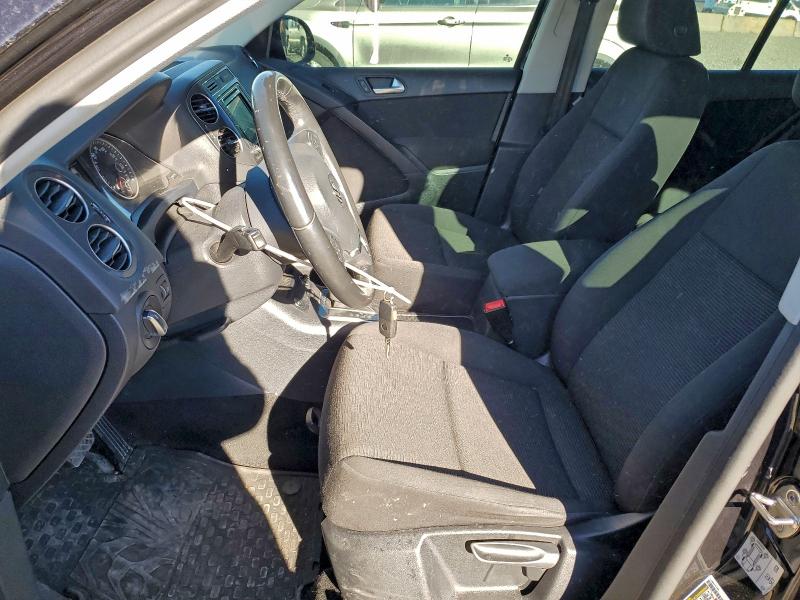 VOLKSWAGEN TIGUAN LIM 2018 VIN WVGBV7AX8JK004281