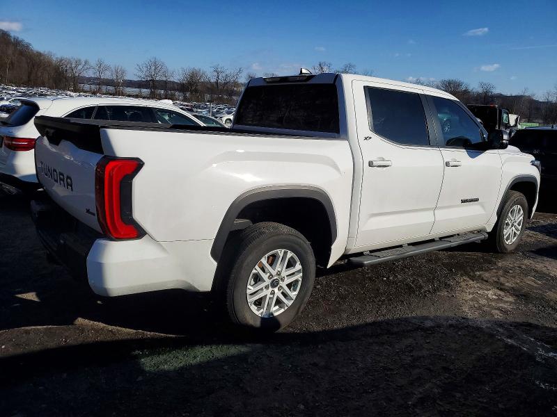 Фото 3 - TOYOTA TUNDRA