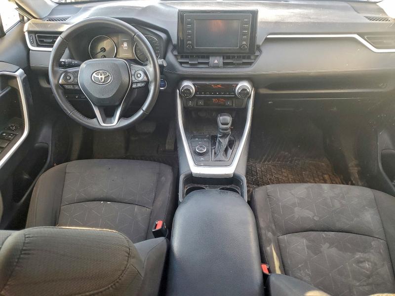 Фото 8 - TOYOTA RAV4