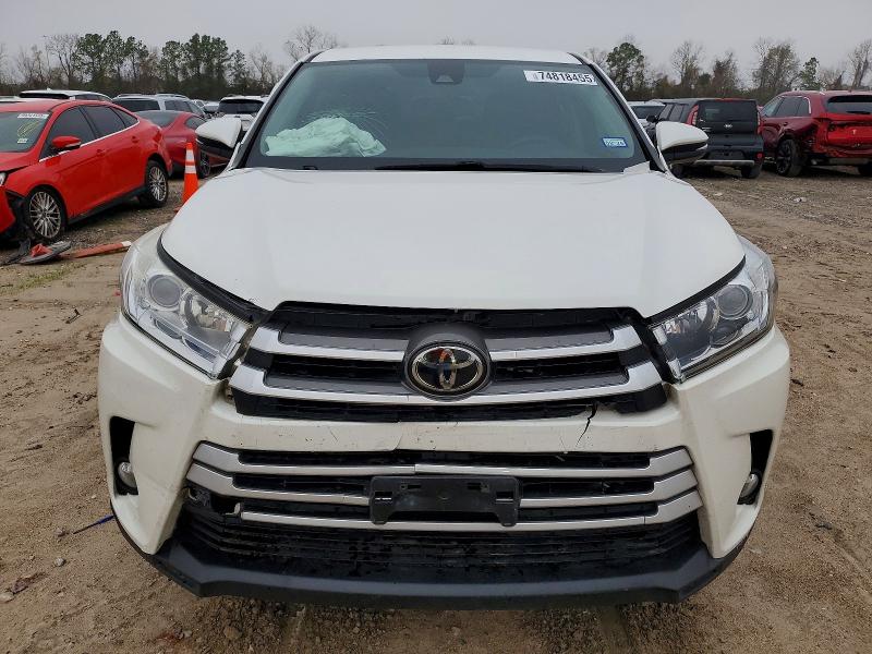 Фото 5 - TOYOTA HIGHLANDER
