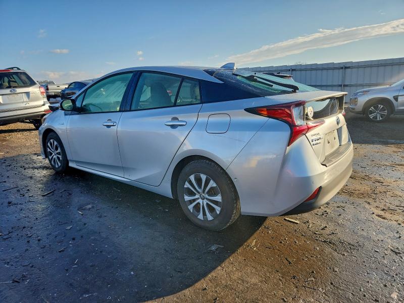 Фото 2 - TOYOTA PRIUS