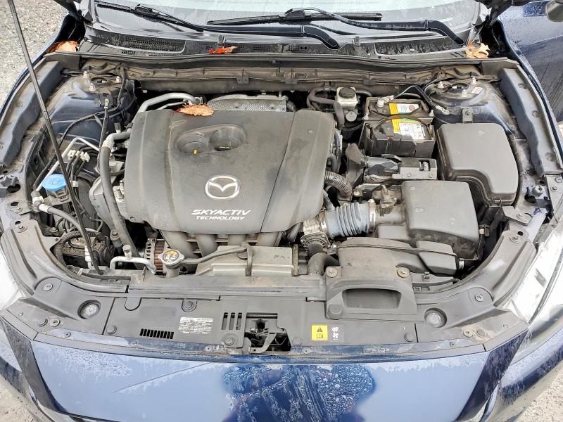 Фото 12 - MAZDA 3