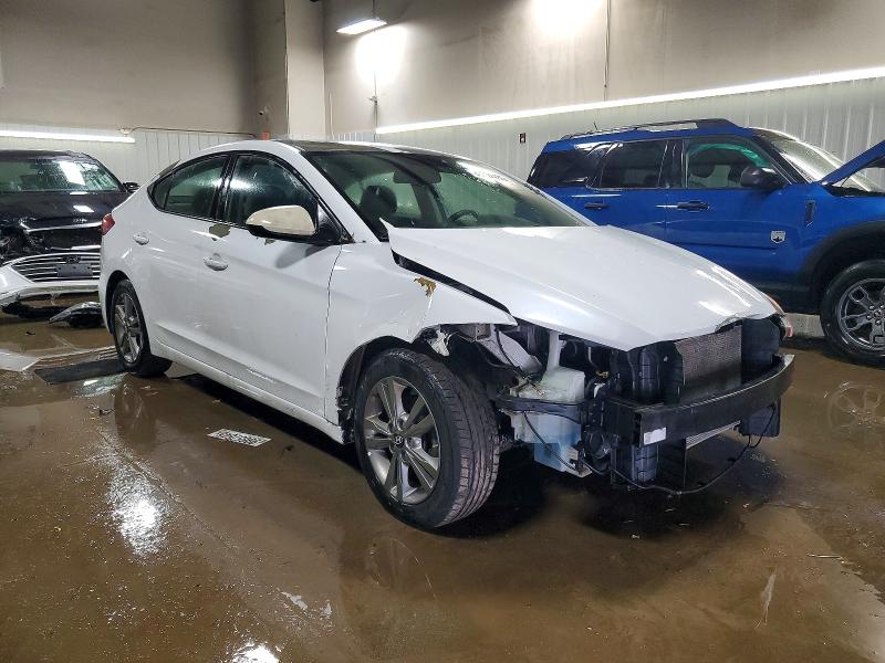 Фото 4 - HYUNDAI ELANTRA