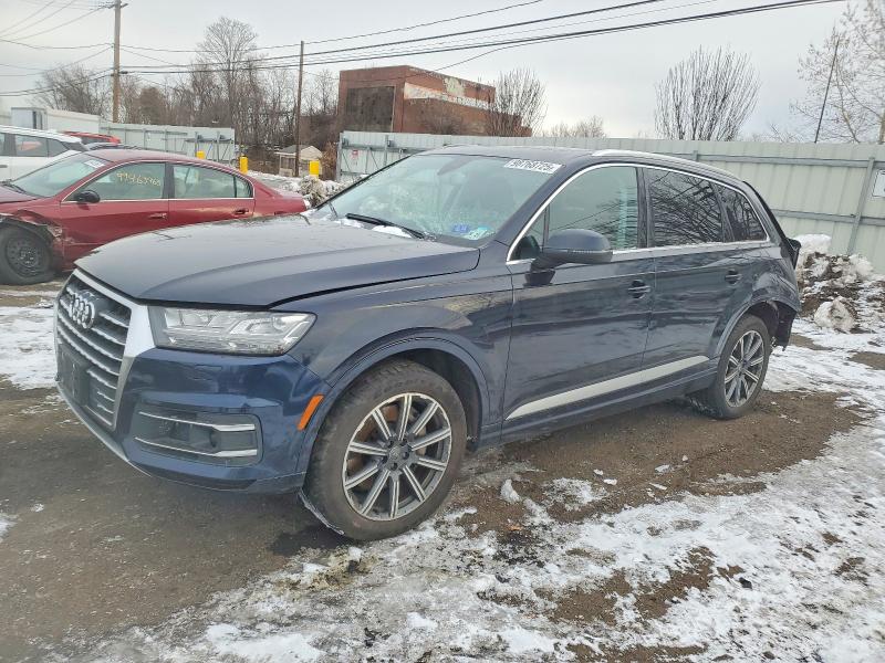 Фото 1 - AUDI Q7