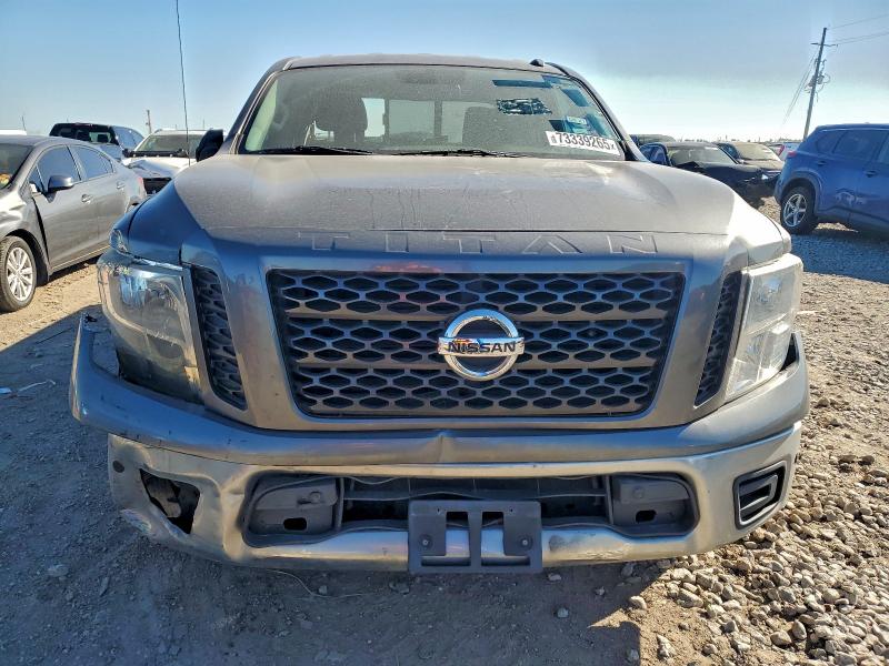 Фото 5 - NISSAN TITAN