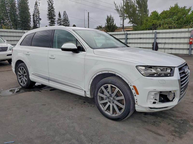 Фото 4 - AUDI Q7