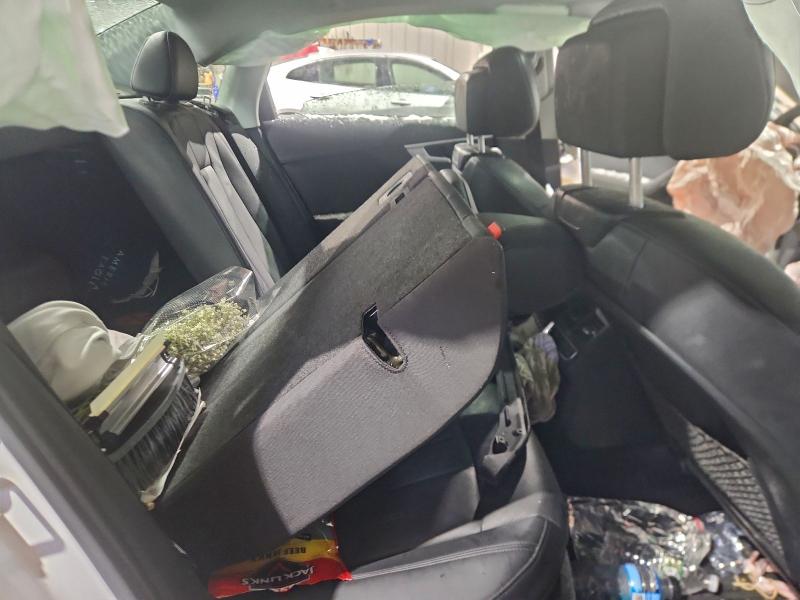 Фото 10 - AUDI A4