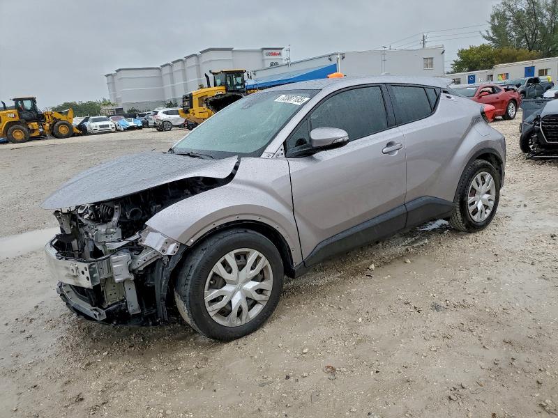 Фото 1 - TOYOTA C-HR