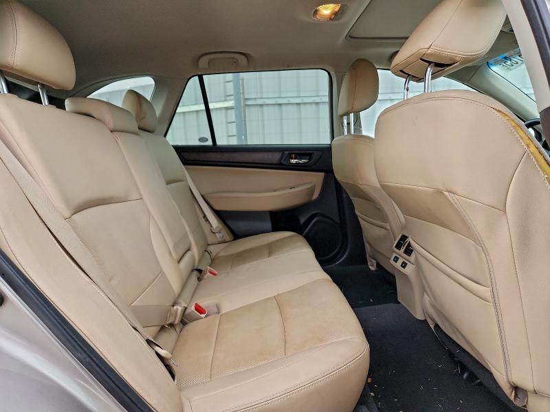 Фото 11 - SUBARU OUTBACK