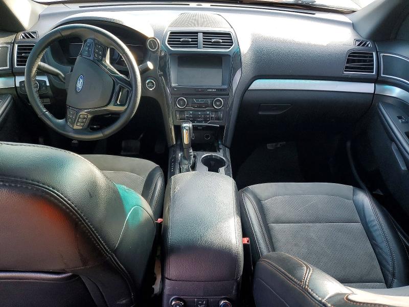 Фото 8 - FORD EXPLORER