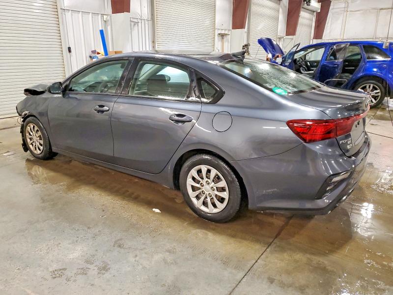 Фото 2 - KIA FORTE