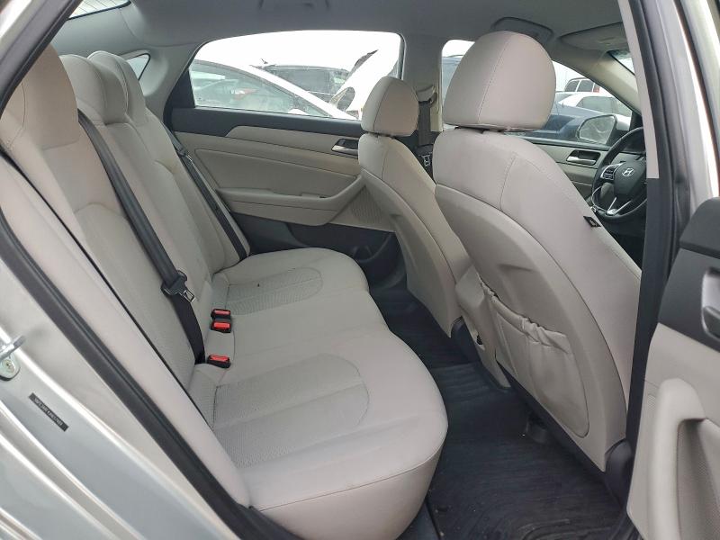 Фото 10 - HYUNDAI SONATA