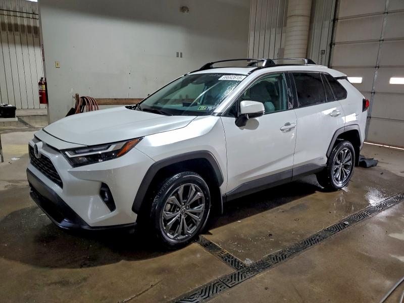 Фото 1 - TOYOTA RAV4