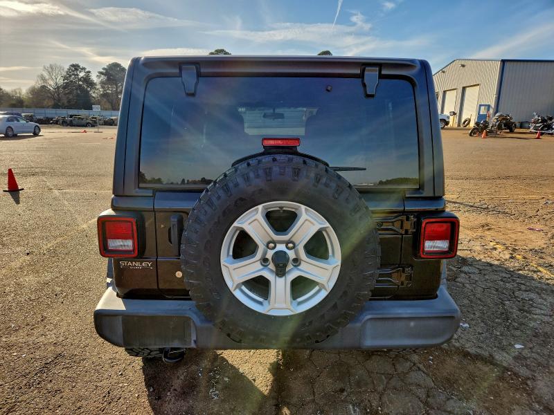 Фото 6 - JEEP WRANGLER