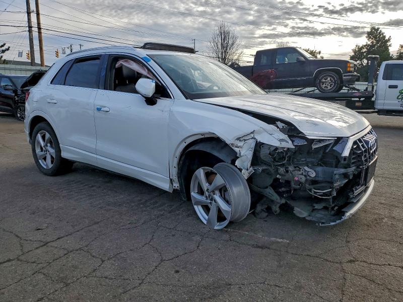 Фото 4 - AUDI Q3