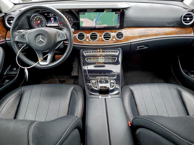 Фото 8 - MERCEDES-BENZ E-CLASS