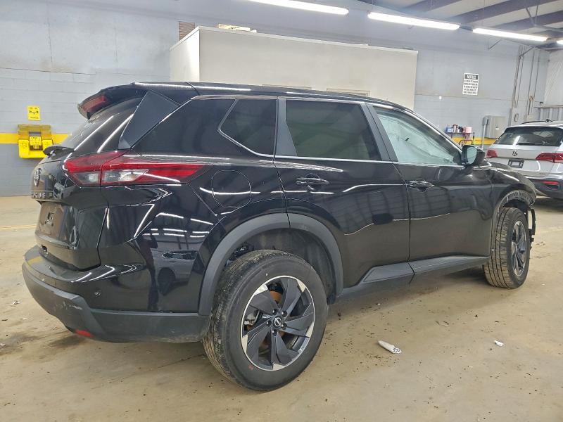 Фото 3 - NISSAN ROGUE