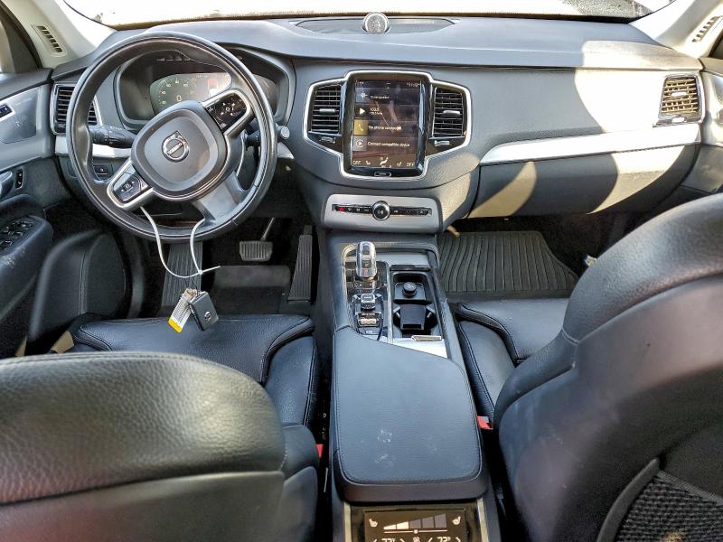Фото 8 - VOLVO XC90