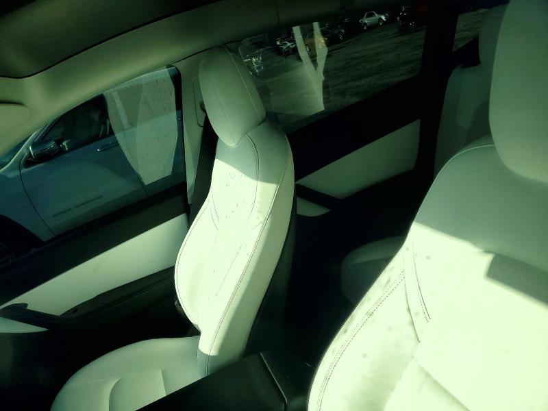 Фото 10 - TESLA MODEL Y