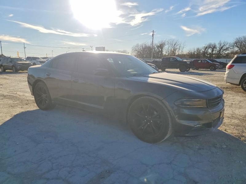 Фото 4 - DODGE CHARGER