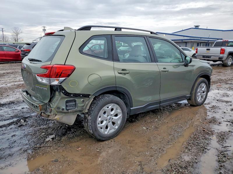 Фото 3 - SUBARU FORESTER