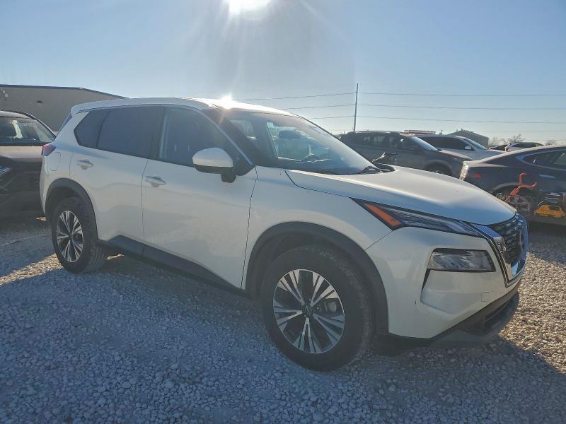 Фото 4 - NISSAN ROGUE