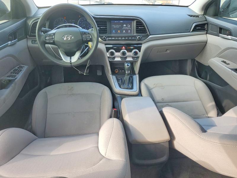 Фото 8 - HYUNDAI ELANTRA