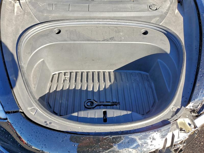 Фото 11 - TESLA MODEL 3