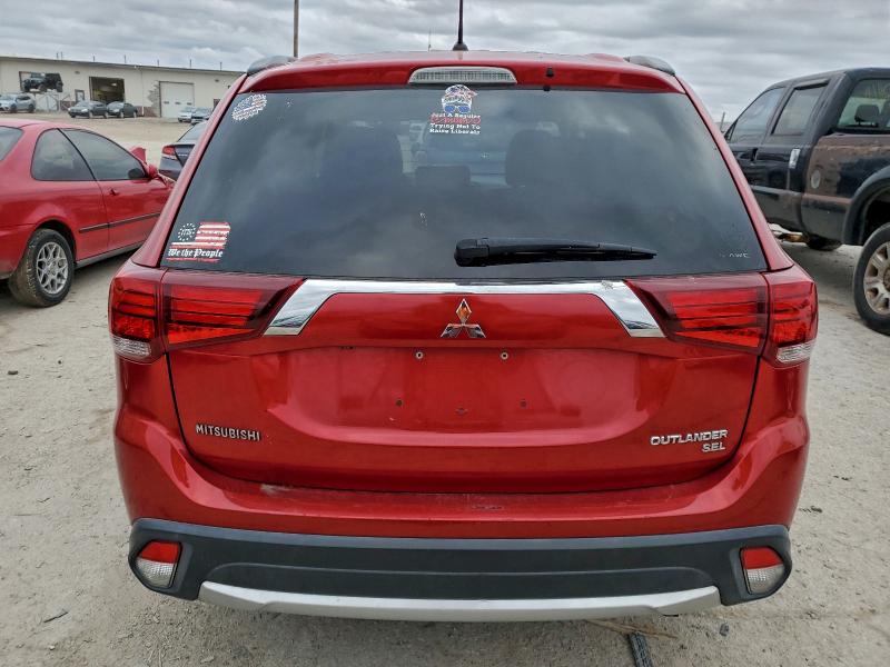 Фото 6 - MITSUBISHI OUTLANDER