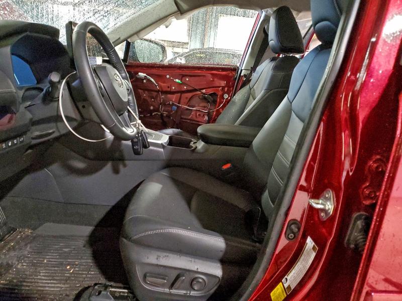 Фото 7 - TOYOTA RAV4