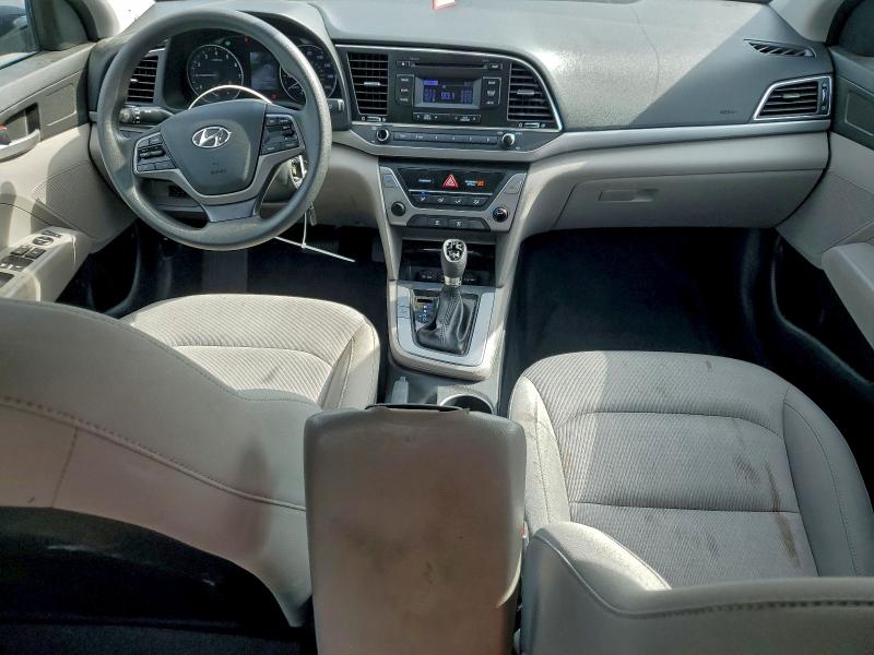 Фото 8 - HYUNDAI ELANTRA