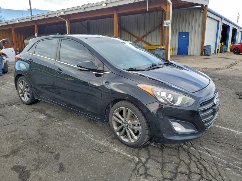 Фото 4 - HYUNDAI ELANTRA