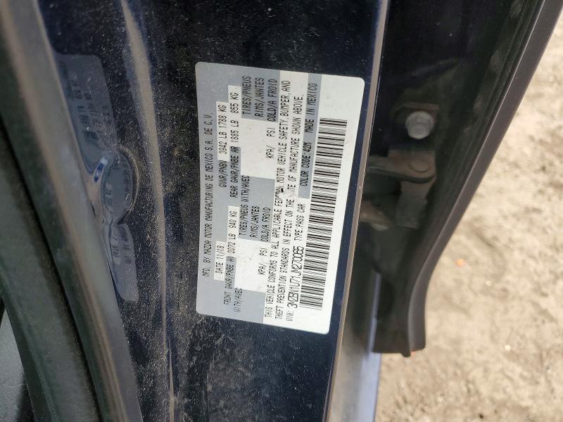 Фото 12 - MAZDA 3