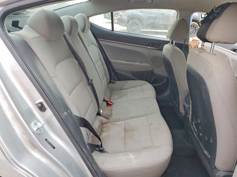 Фото 10 - HYUNDAI ELANTRA